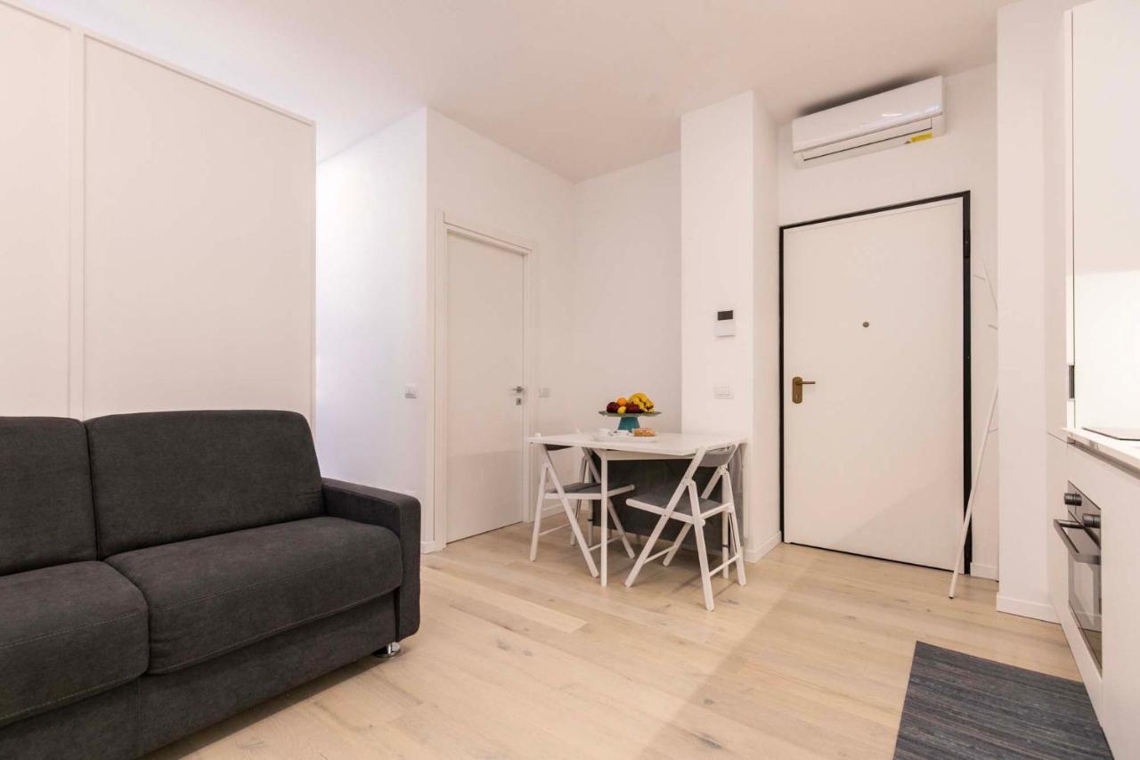 Luxury Apartment - A Due Passi Dal Centro Di Milano Exterior photo